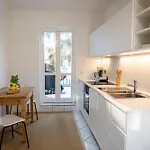 Alojamento de Acomodação e Pequeno-almoço Cremona 4*