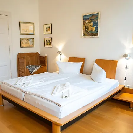 Cremona 4*