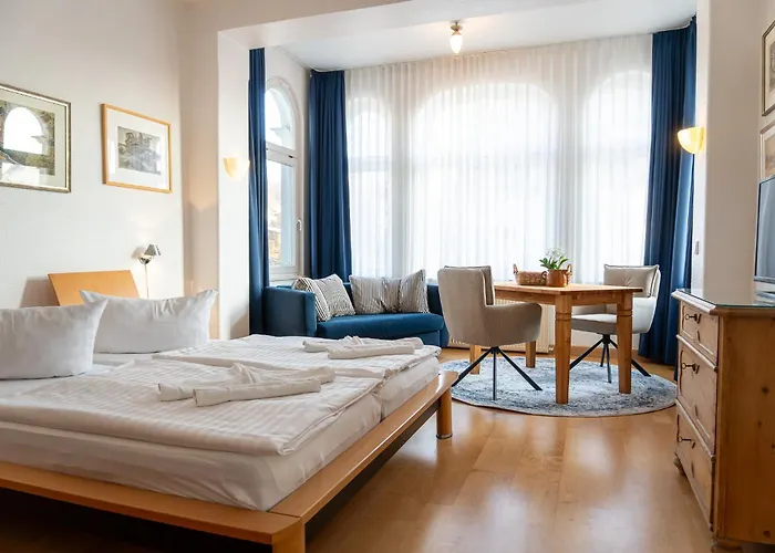 Cremona Nocleg ze śniadaniem *